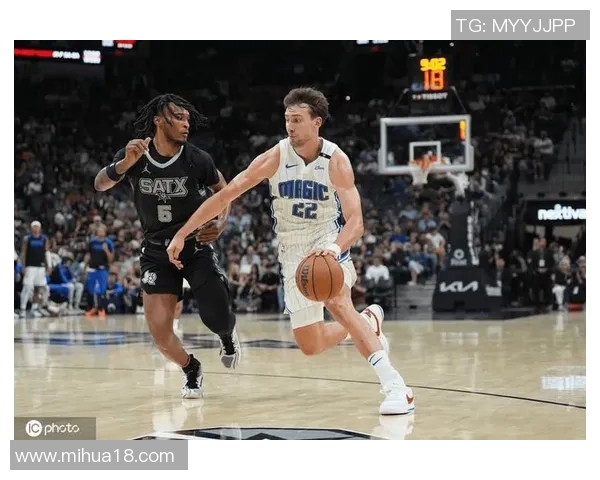 马刺与魔术精彩对决回放分析及赛后精彩瞬间回顾